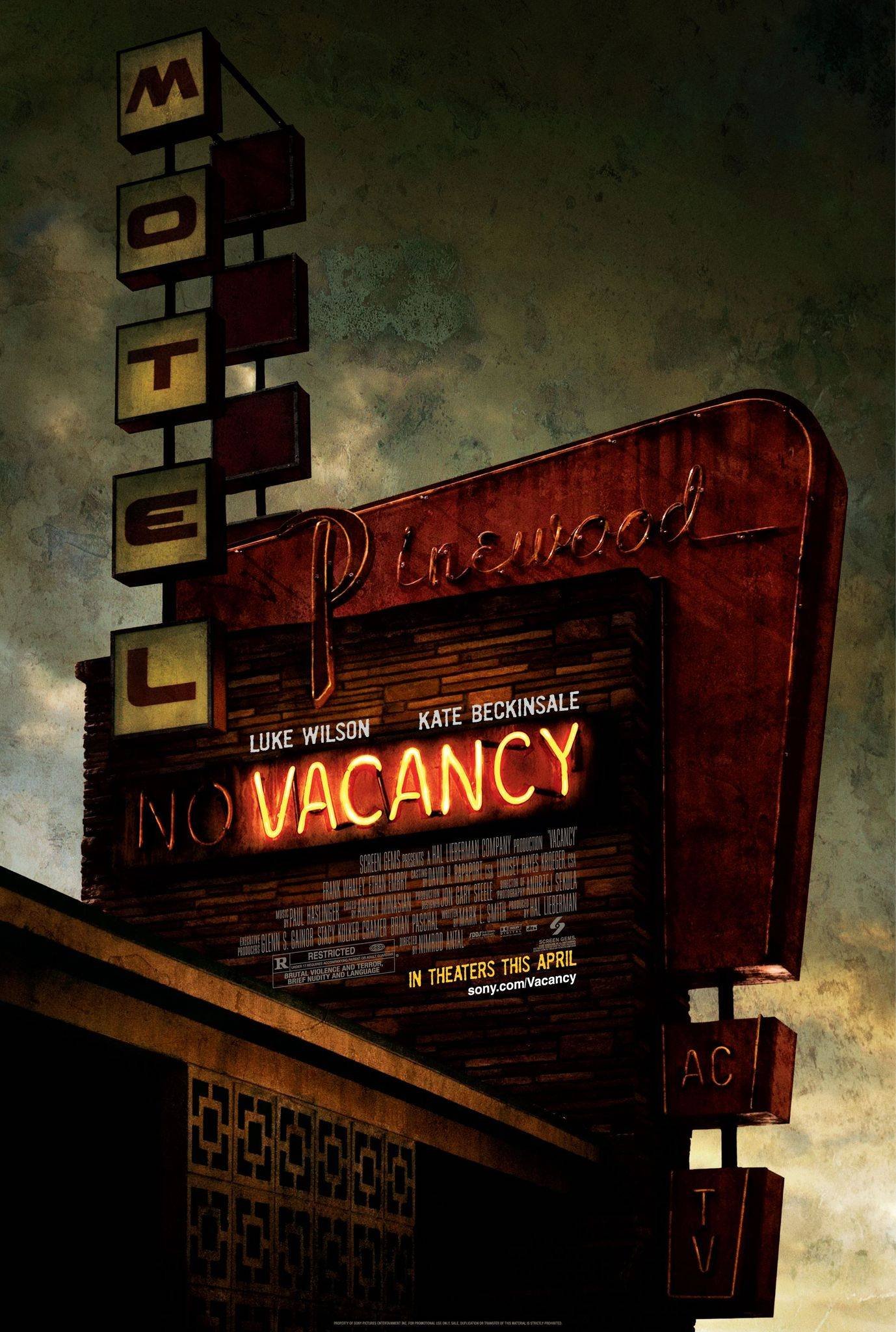 Vacancy (2007) Review