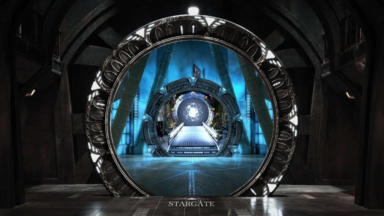 Brian J. Smith and Louis Ferreira Talk Stargate Universe 7