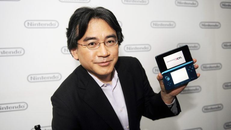Head of Nintendo Cuts His Salary