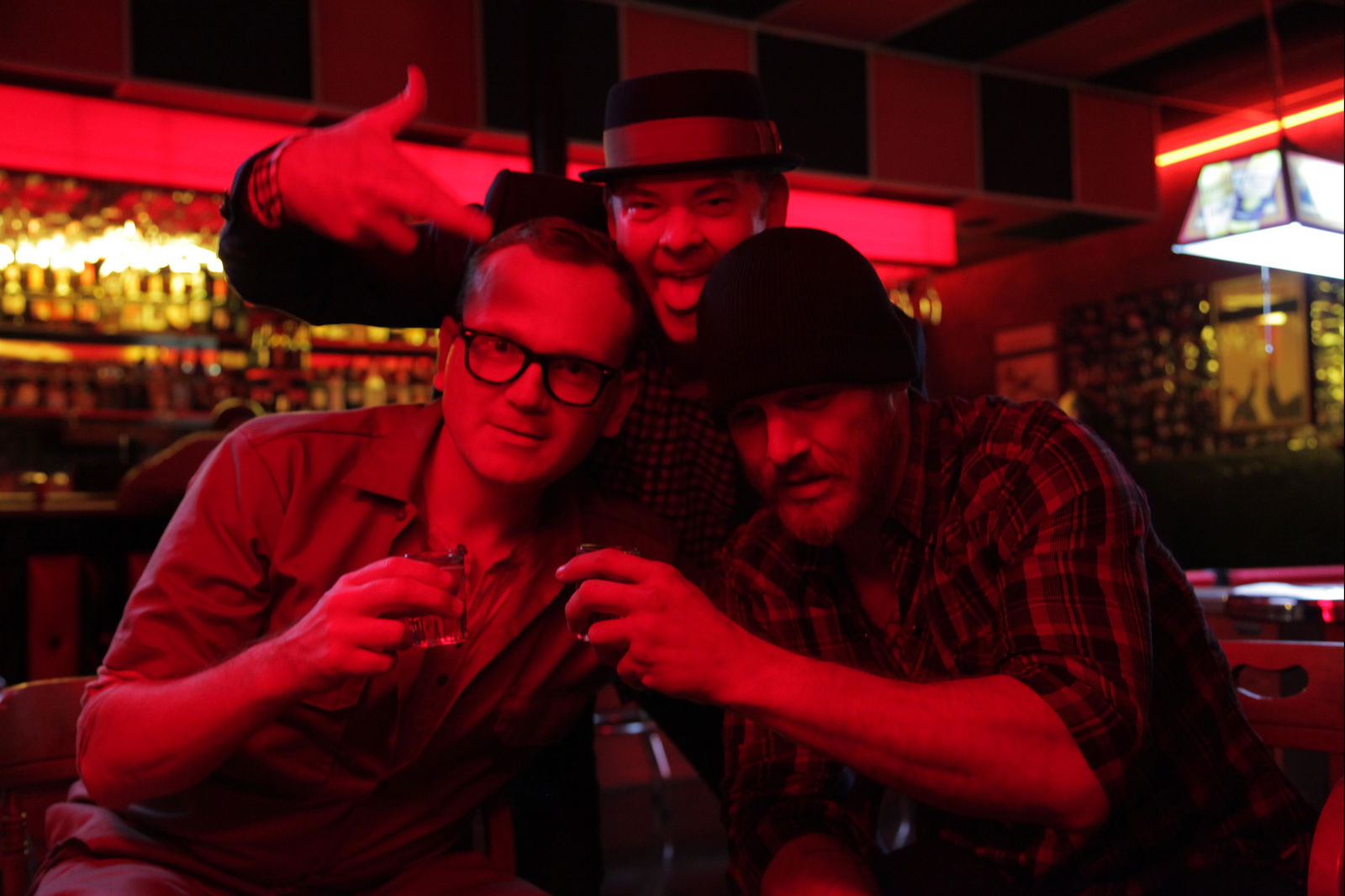 Cheap Thrills (2013) Review Cheapthrillsinsert1