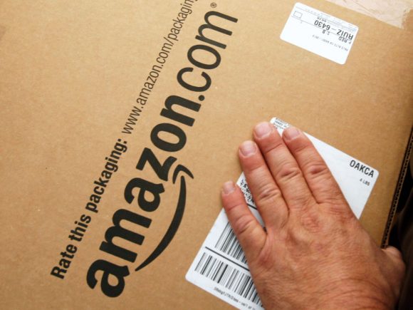 Belated April Fools? Amazon UK Lists PlayStation 4/Vita as a Bundle