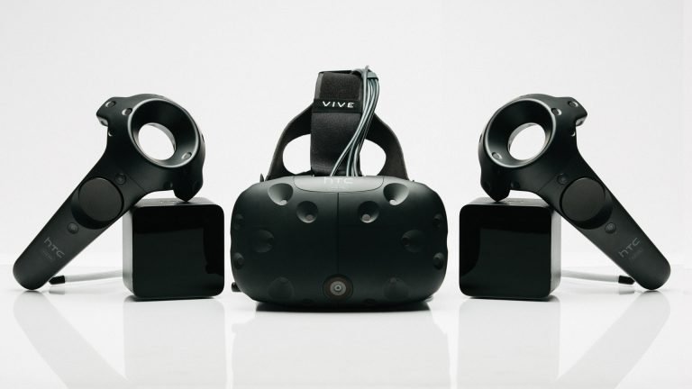 HTC Vive Shipping Worldwide Within 72 Hours