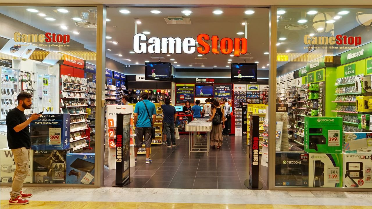 Gamestop Reports Sales And Earnings For Fiscal 16 And Provides 17 Outlook Cgmagazine