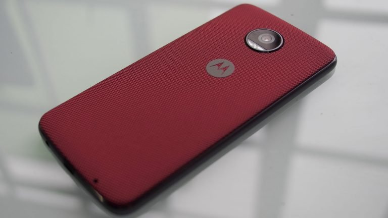 Motorola Moto Z2 Play (Smartphone) Review