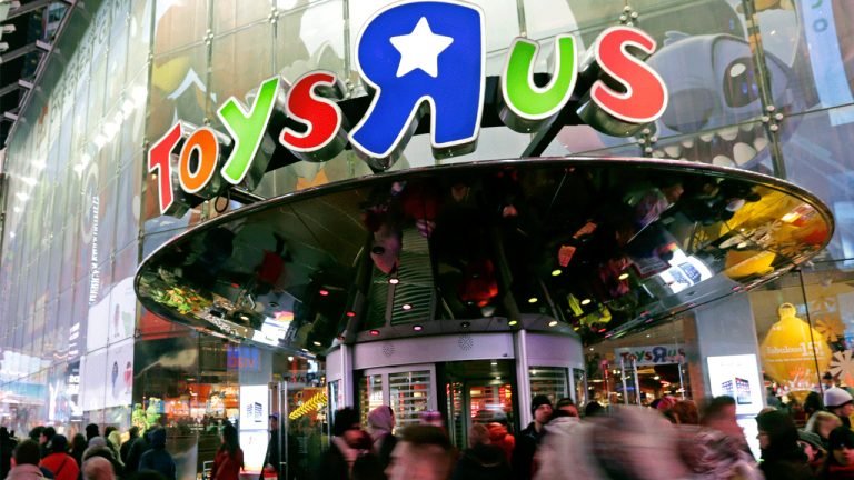 Toys "R" Us Files for Bankruptcy Protection 1
