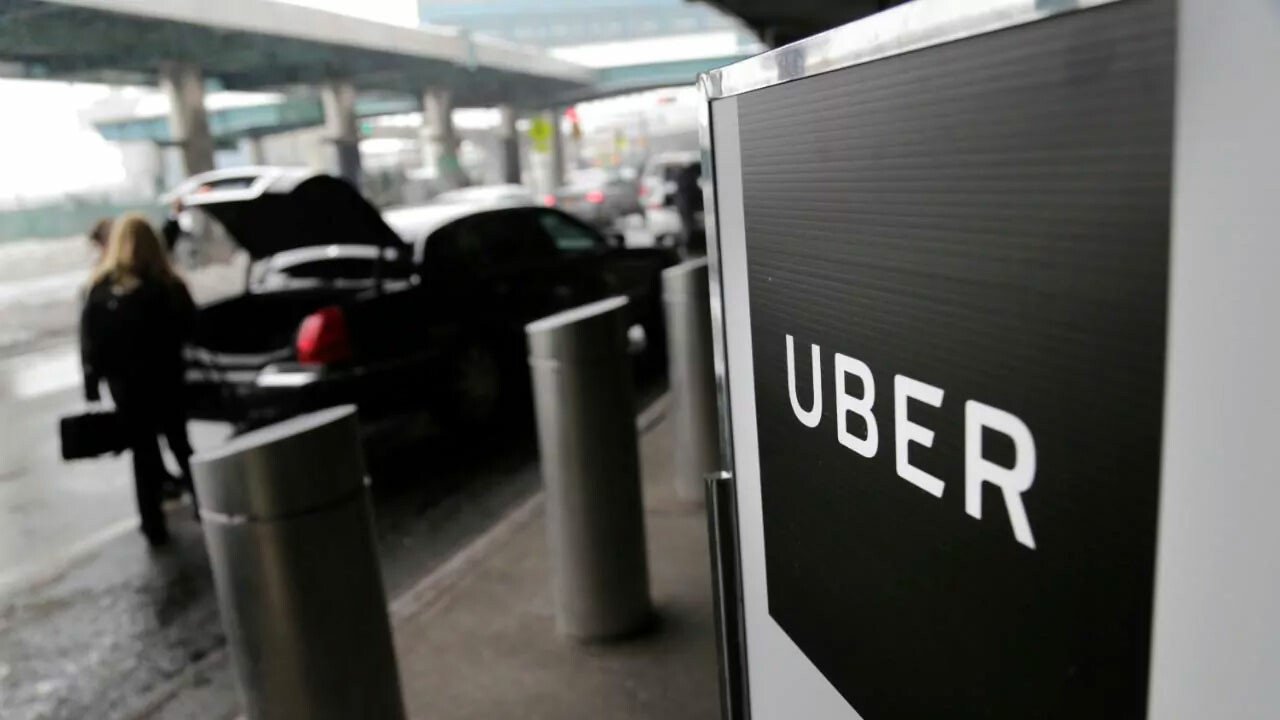 Uber losses Licence to Operate in London UK 1