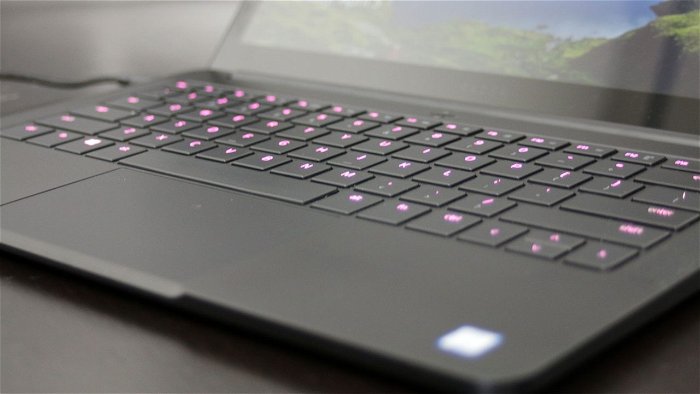 Razer Blade Stealth (Late 2017) Review 3