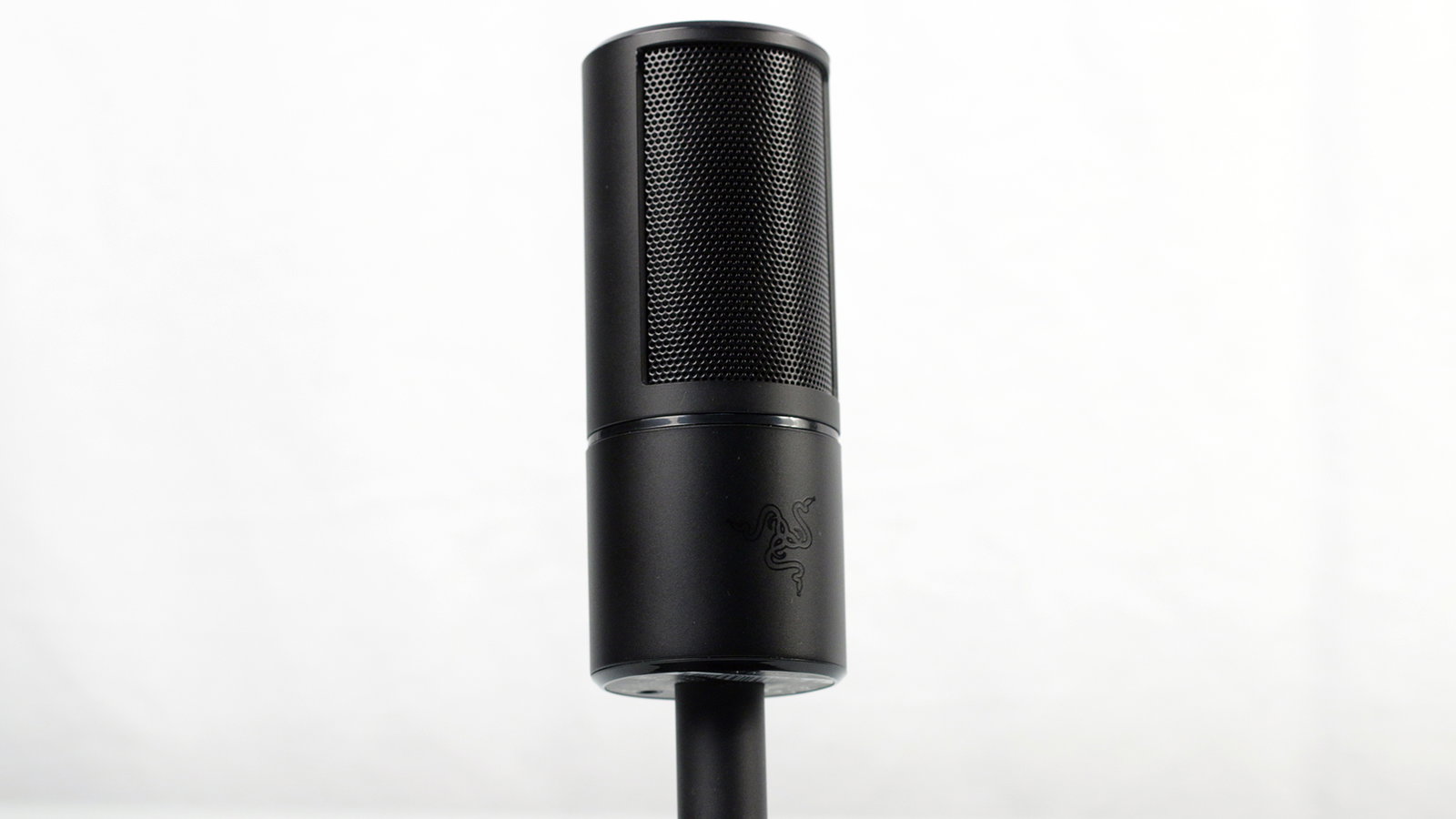 Razer Seiren X Hardware Review Compact And Powerful