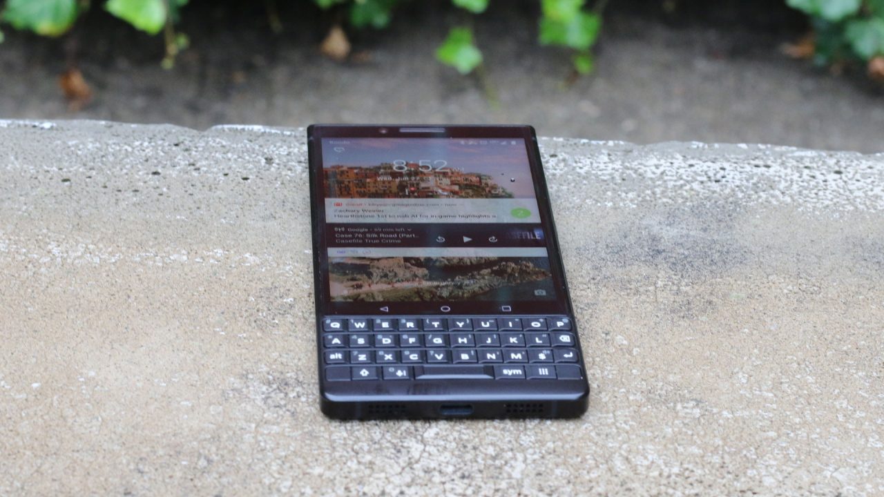 Blackberry Key 2 (Smartphone) Review 17