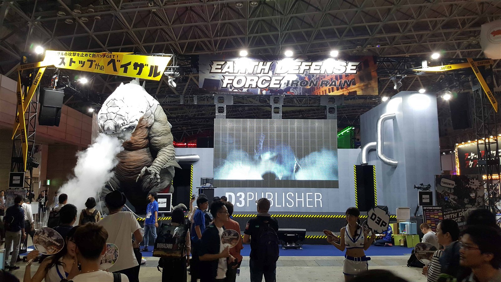 Earth Defense Force: Iron Rain Comes To Tgs With A Smoke Breathing Statue.