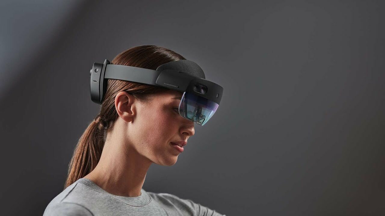 Microsoft's AR HoloLens 2 Unveiled at MWC 1
