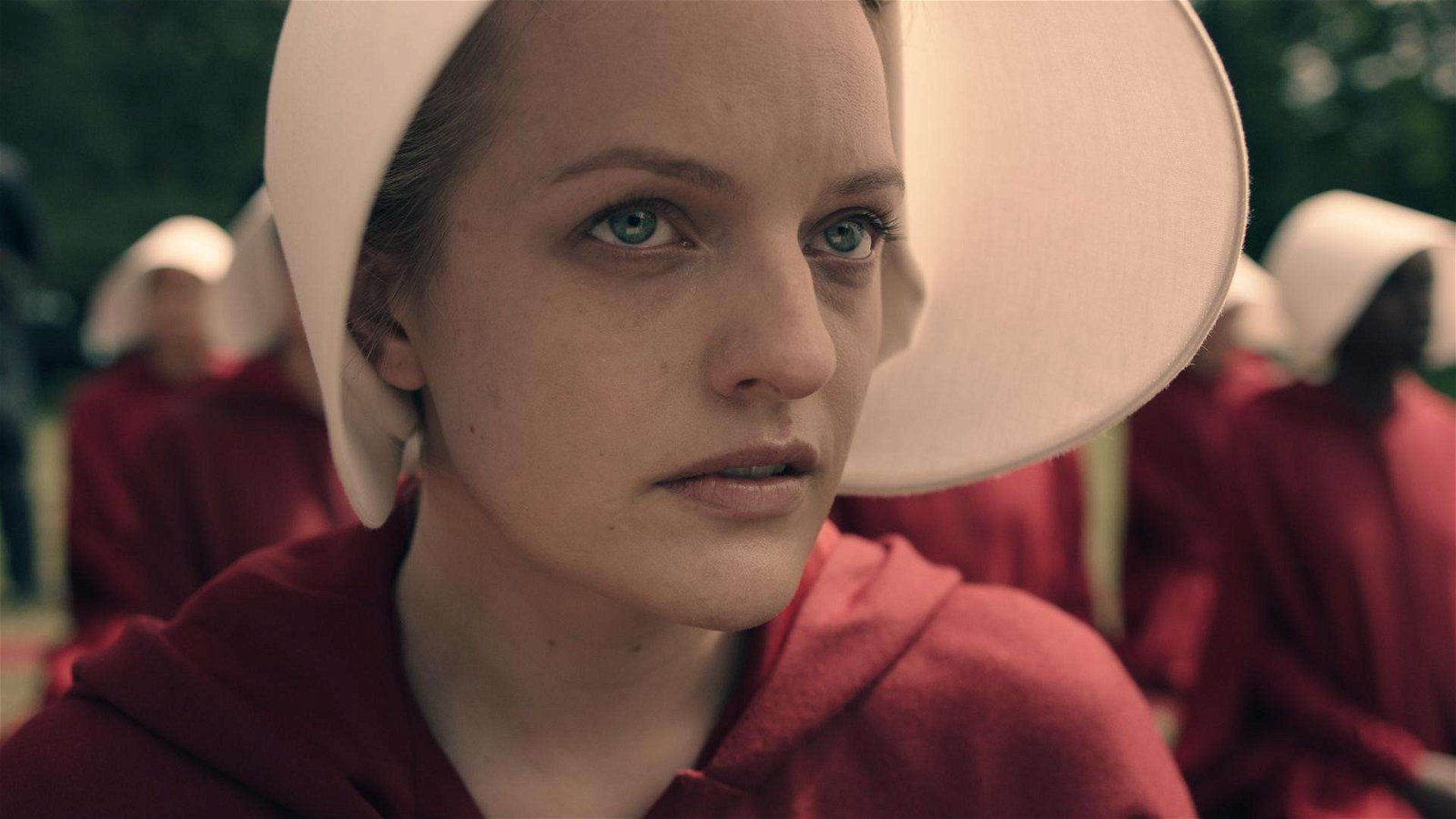 Elisabeth Moss is the Female Lead of Universal-Blumhouse’s ‘The Invisible Man’ 1