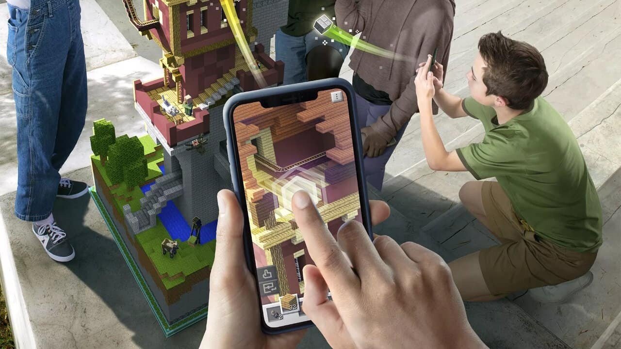 Microsoft Debuts Mobile AR game ‘Minecraft Earth’, Beta This Summer