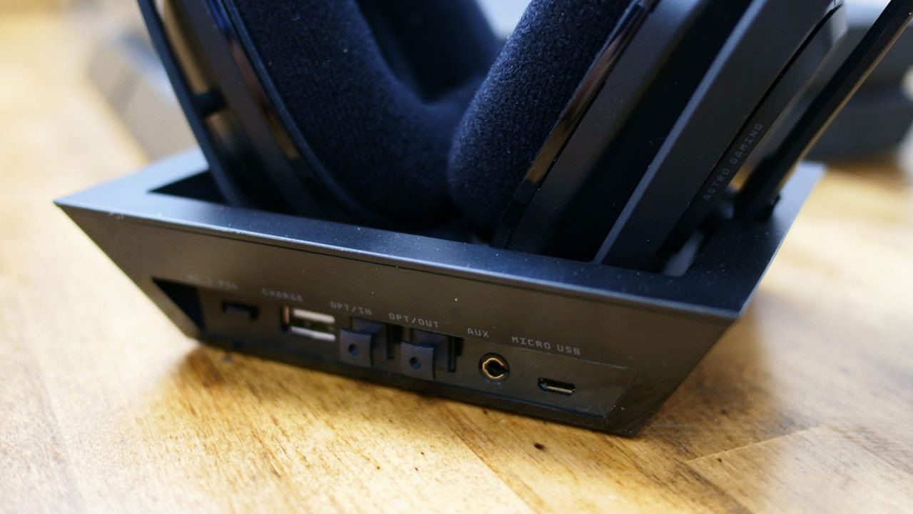 Astro A50 Headset + Base Station (Hardware) Review 6