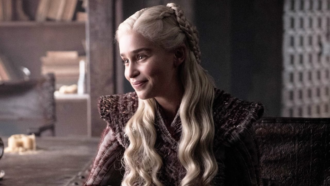 Game of Thrones' Emilia Clarke - Actress Turned Author 1