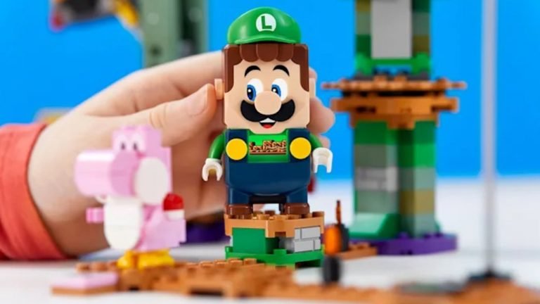 LEGO Luigi Kit Launching August 1st