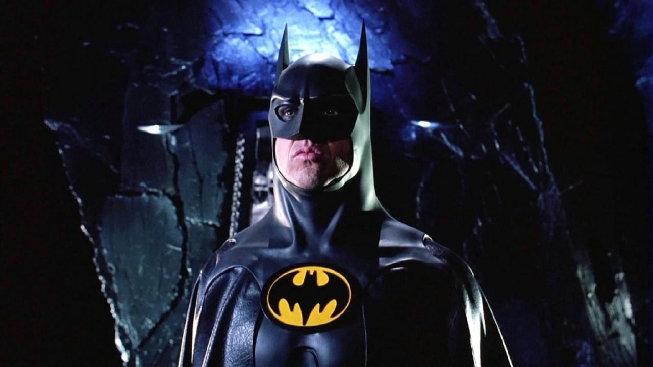 The Flash Set Photos Leak To Reveal Michael Keaton Batman's Wayne Manor