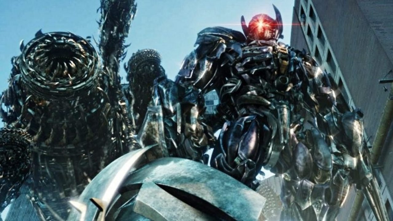 Transformers: Dark Of The Moon (2011) Review