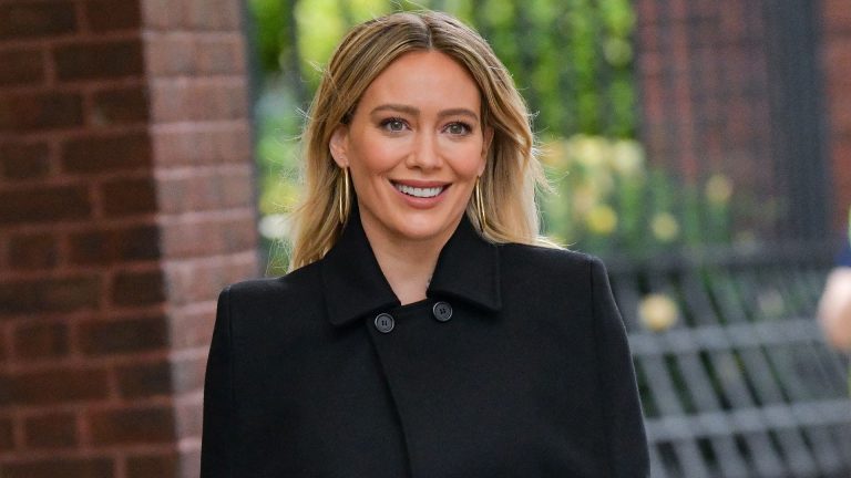 Hilary Duff and Kim Cattrall Will Star in How I Met Your Father Reboot