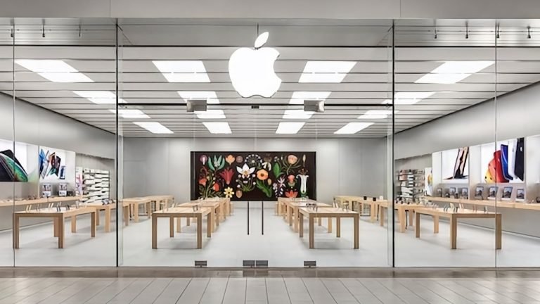 Report Claims Apple Mistreats Hourly Workers Who Struggle Immensely