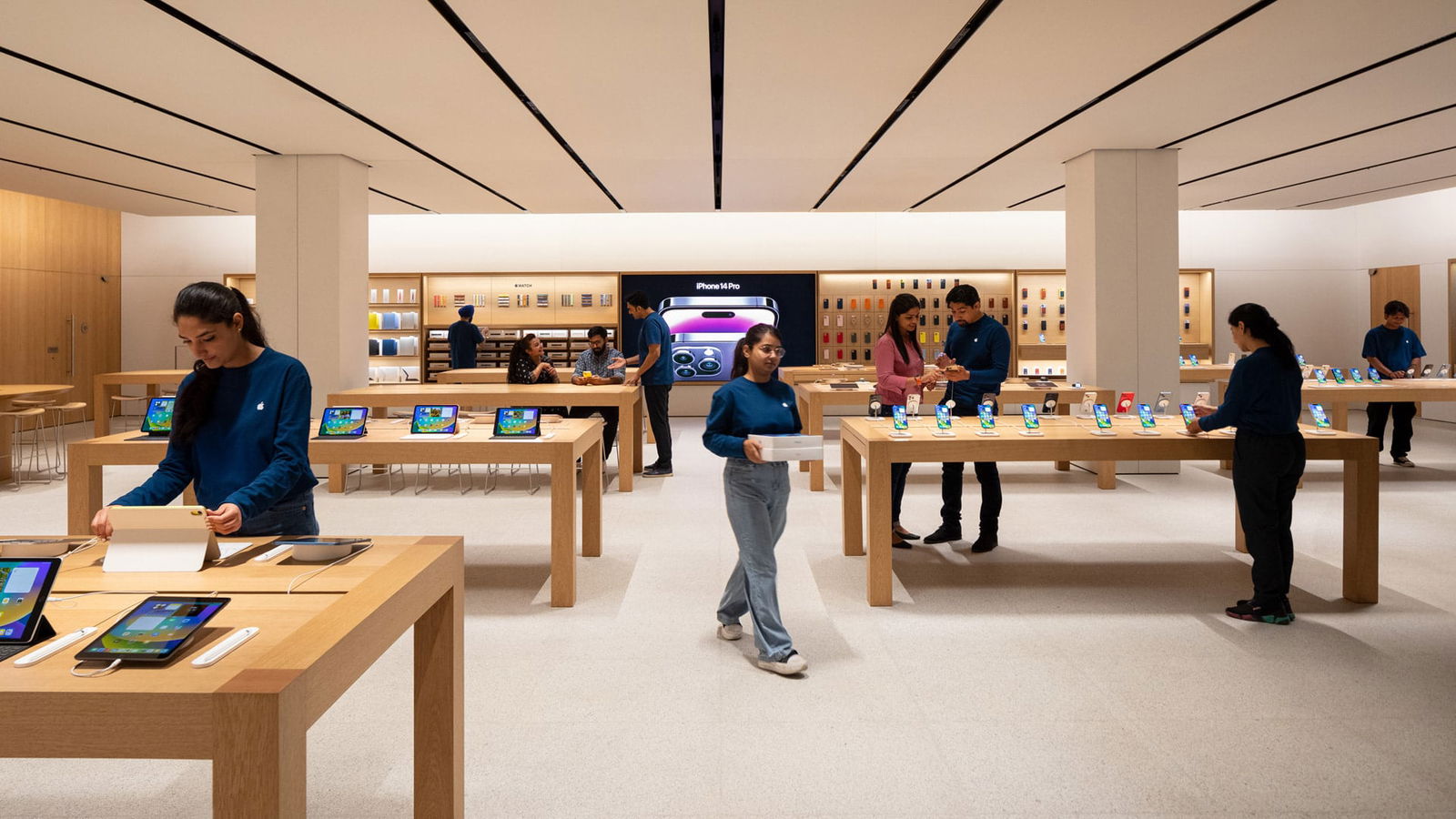 Report Claims Apple Mistreats Hourly Workers Who Struggle Immensely