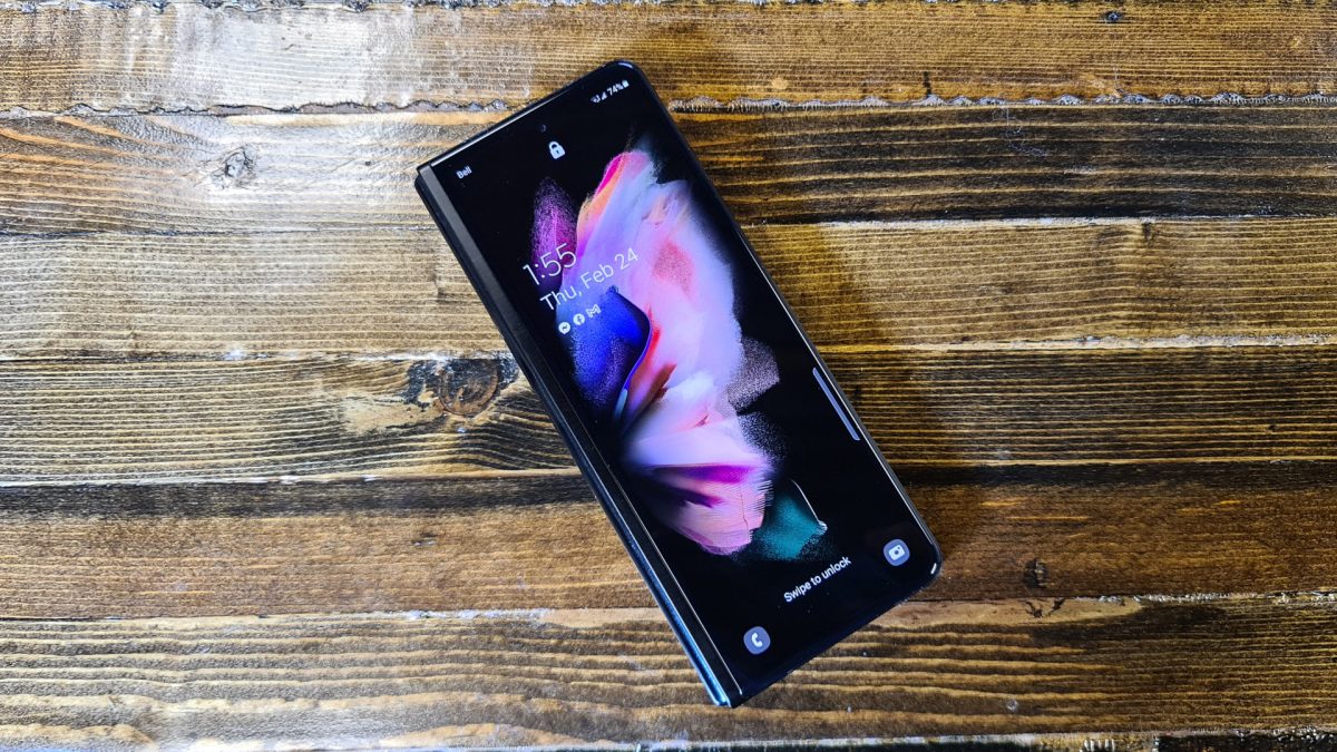 Samsung Galaxy Z Fold3 5G Review 4