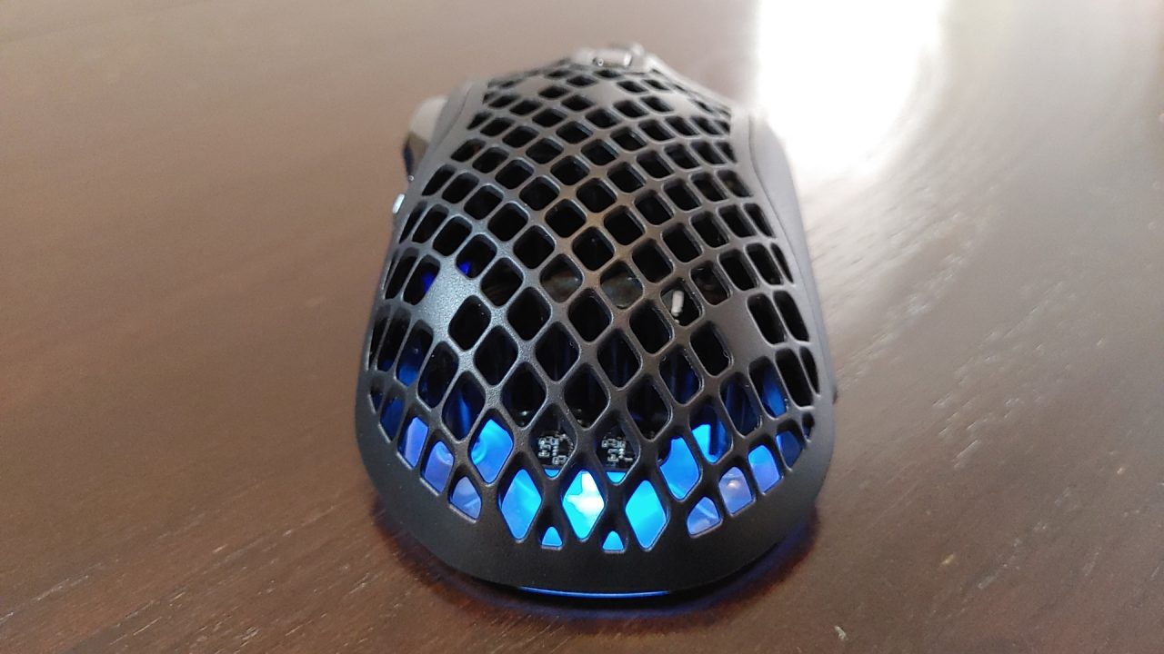 Steelseries Aerox 5 Wireless Gaming Mouse Revie 1