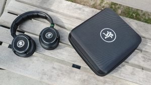 Mackie MC-450 Professional Open-Back Headphones review 12