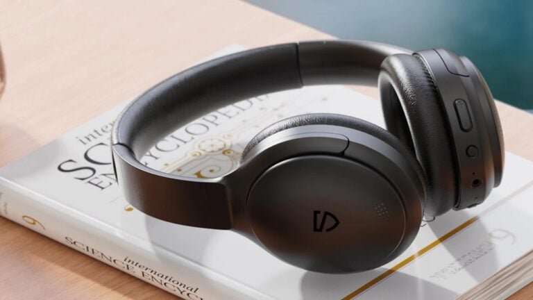 SoundPEATS A6 Wireless Headphones Review 3