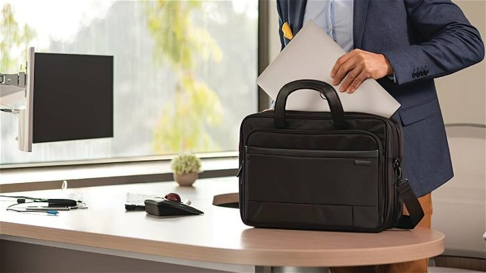 The Best Laptop Bags For Travel 6