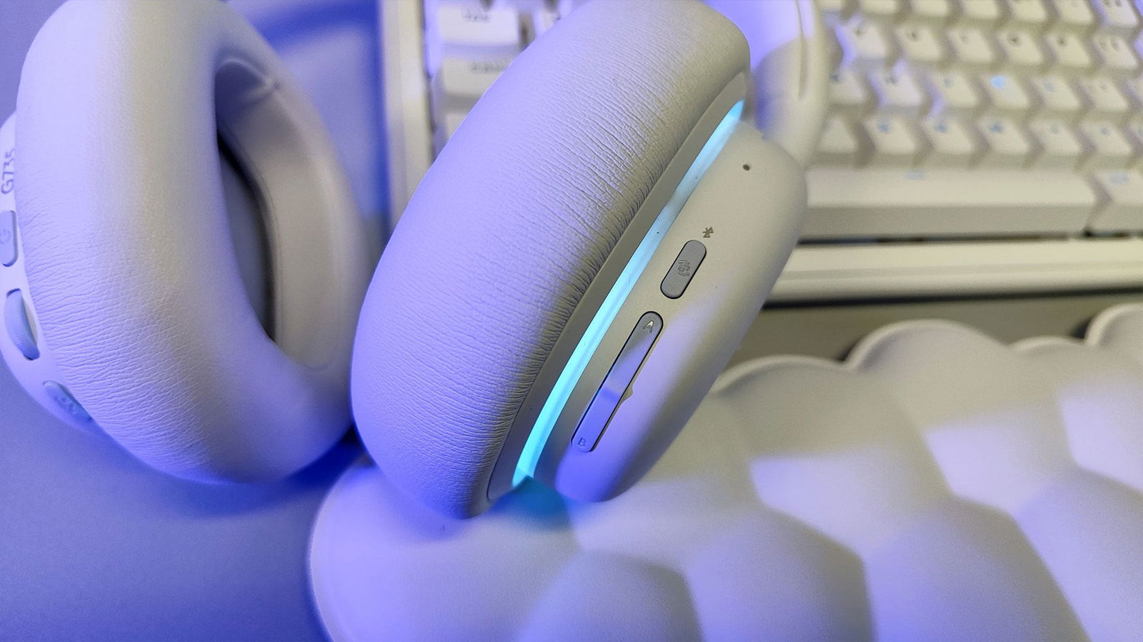 Logitech G735 Wireless Gaming Headset Review CGMagazine