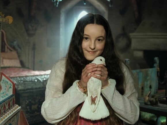 Catherine Called Birdy Review - TIFF 2022