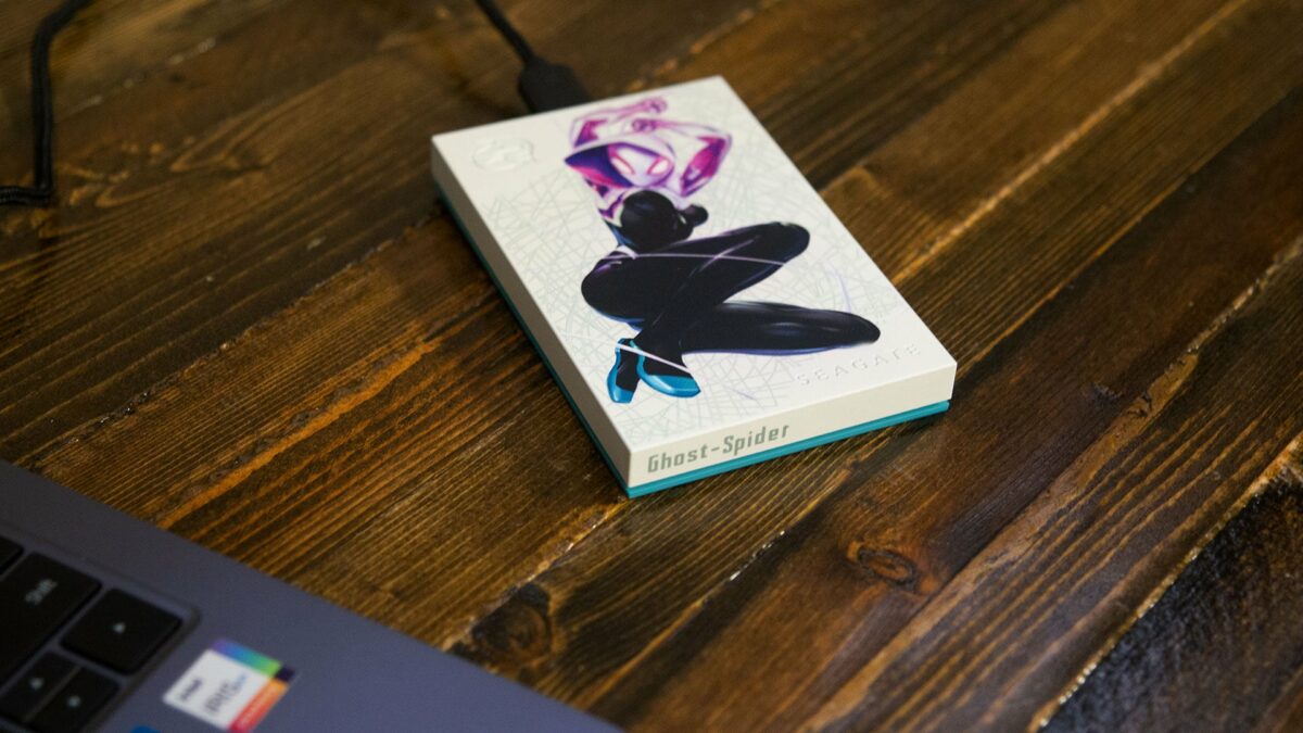 seagate-firecuda-external-hard-drive-ghost-spider-special-edition-review 478542