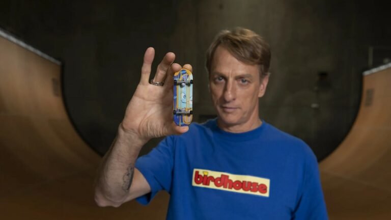 Hot Wheels Skate Finally Comes to Canada with Fingerboards!