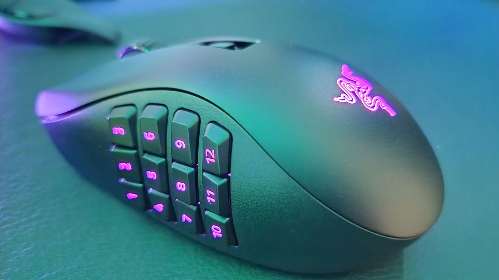 Razer Naga V2 Pro Wireless Gaming Mouse CGMagazine