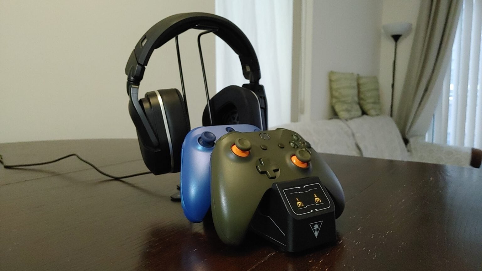 Turtle Beach Fuel Dual Controller Charging Station & Headset Stand for ...