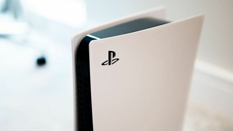 Report: The PS5 Has A Big Design Flaw That Can Ruin The Console When Standing Vertical