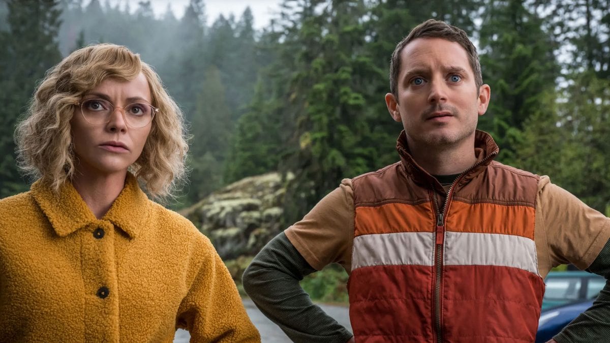 yellowjackets season 2 trailer brings elijah wood and even more mystery 604411