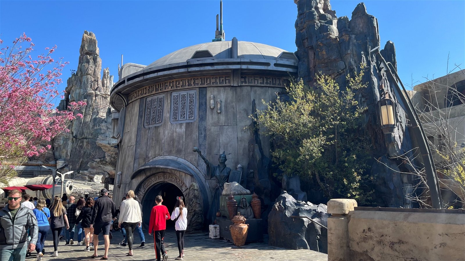 galaxy's edge 5 highlights from a long awaited visit 23040704 5