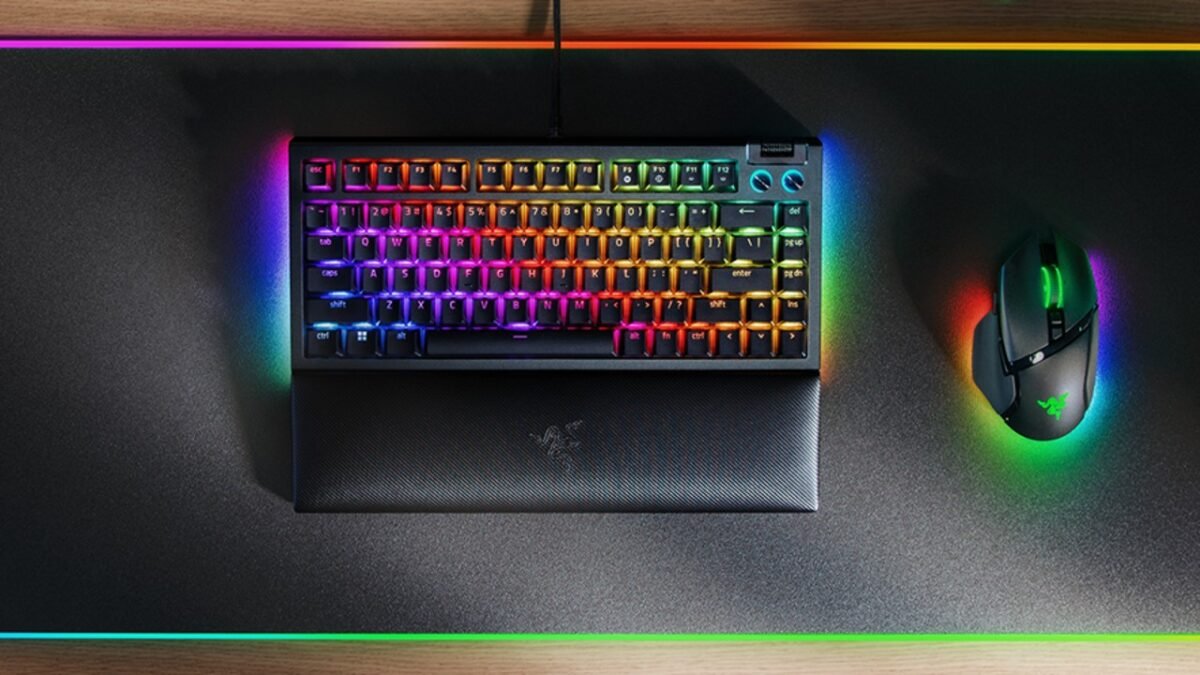 Razer Unveils Blackwidow V4 75% Mechanical Keyboard