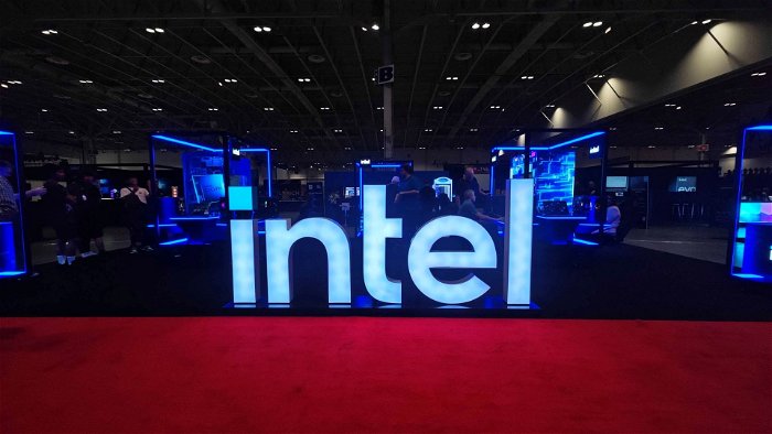 Cne Gaming Garage Sponsored By Intel