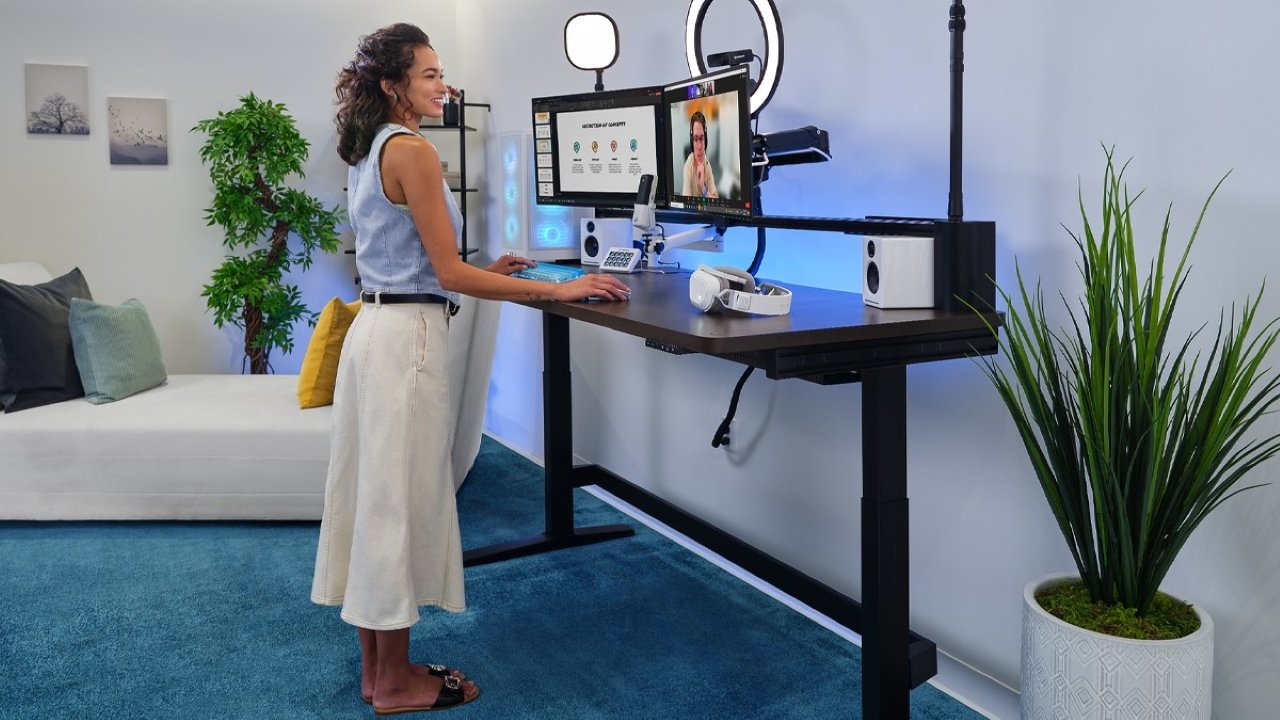 CORSAIR Introduces The Platform:6 Modular Desk To Elevate a Work Station