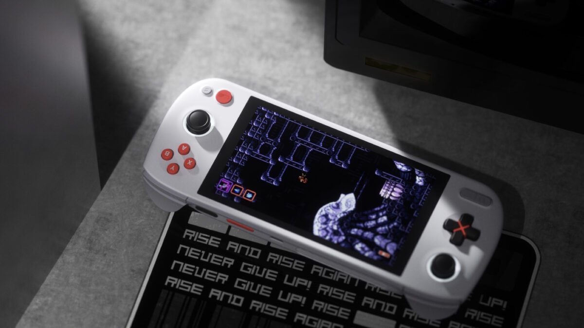 The New Handheld PC AYANEO KUN Is Revealed & It's Hitting Crowd Funding