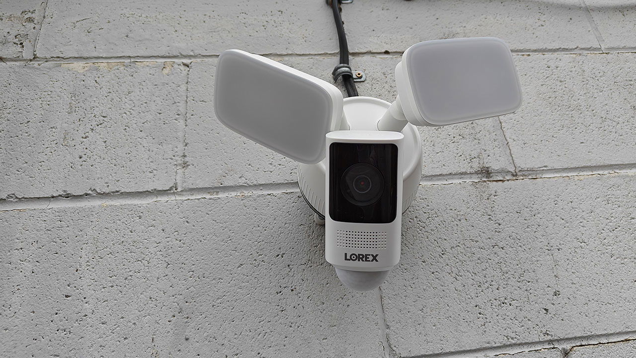 Lorex 2K Wired Floodlight Security Camera Review Lorex 2K Wired Floodlight Security Camera Review