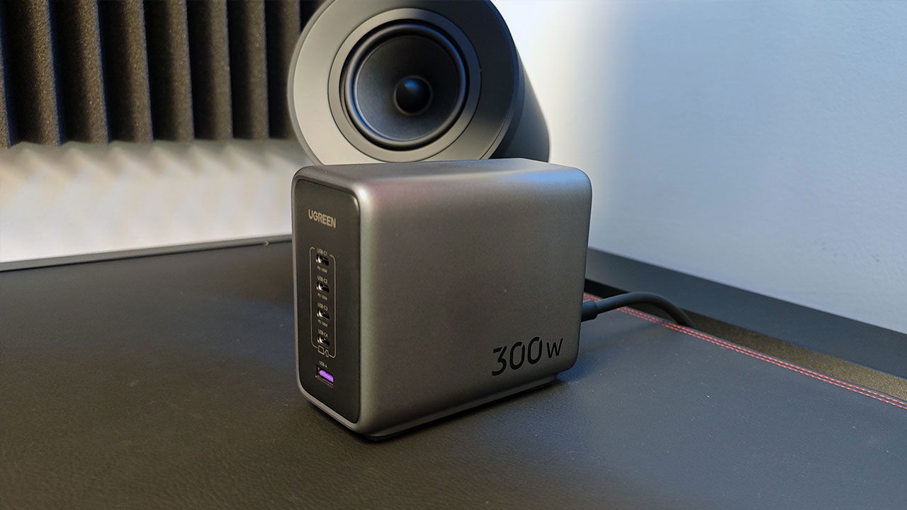 Ugreen 300W Nexode Desktop Charger Review Ugreen 300W Desktop Charger Review