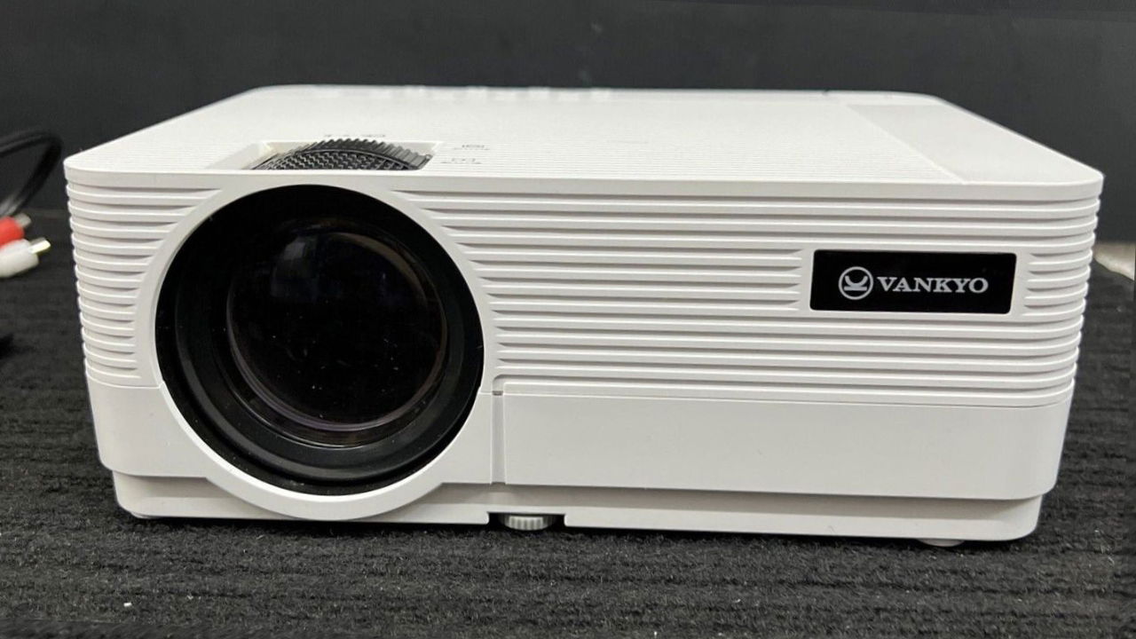 VANKYO Leisure 470 HD Mini Projector with Roku Review CGMagazine