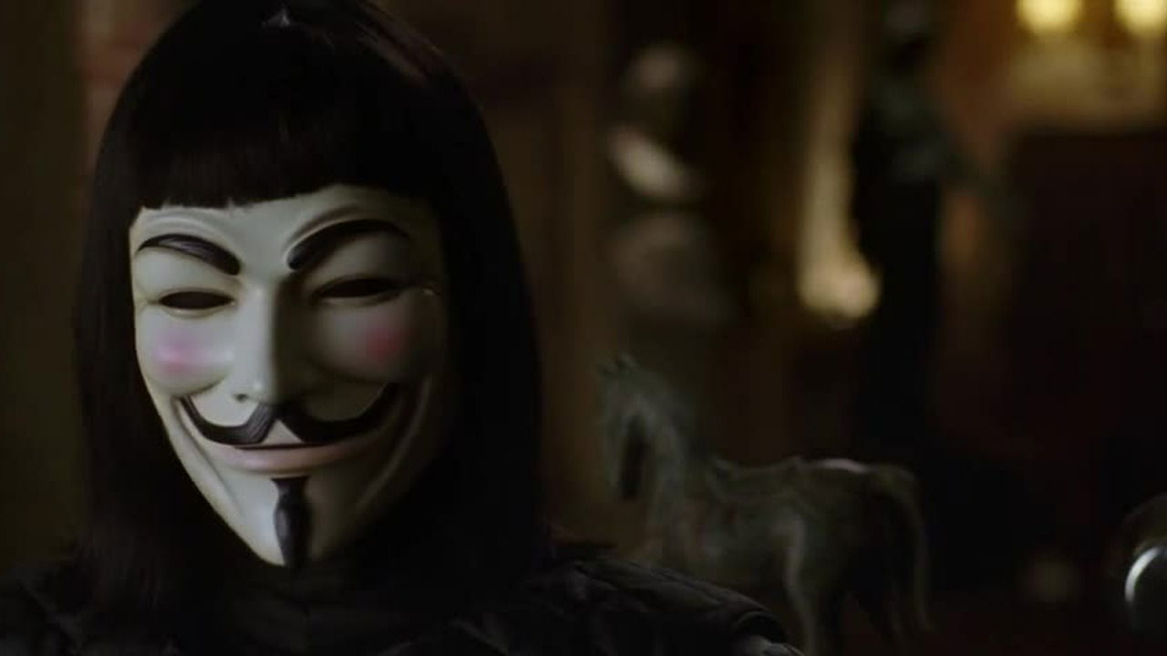 V For Vendetta (2006) Review V For Vendetta (2006) Review