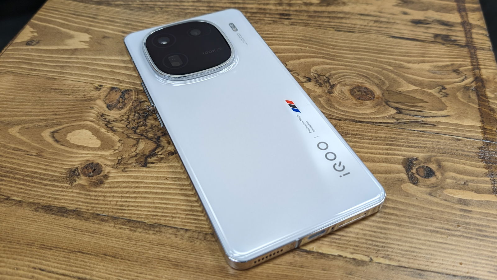 Iqoo 12 Premium Smartphone Review Iqoo 12 Premium Smartphone Review