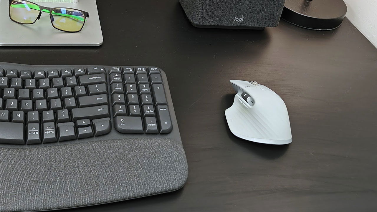 Christmas Gift Guide: Gifts For Tech Lovers 2023 The Definitive Holiday Tech Gift Guide For 2023