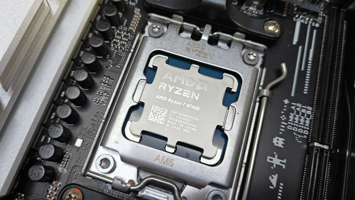AMD Ryzen 7 8700G CPU Review